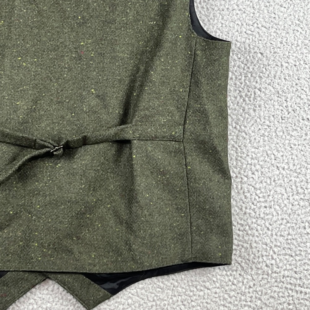Aran Sweater Market Mens Donegal Tweed Wool Vest Green Waistcoat Ireland Size M - Picture 8 of 14